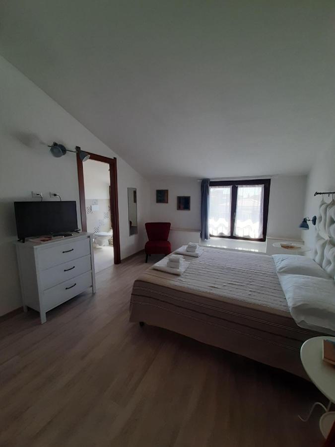 Cuscino E Cappuccino B&B Алгеро Стая снимка