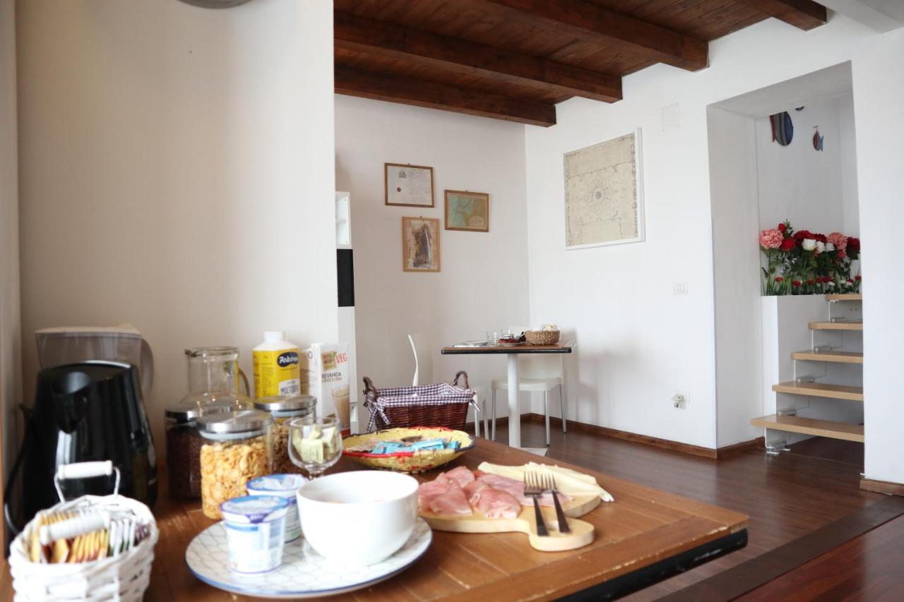 Cuscino E Cappuccino B&B Алгеро Екстериор снимка